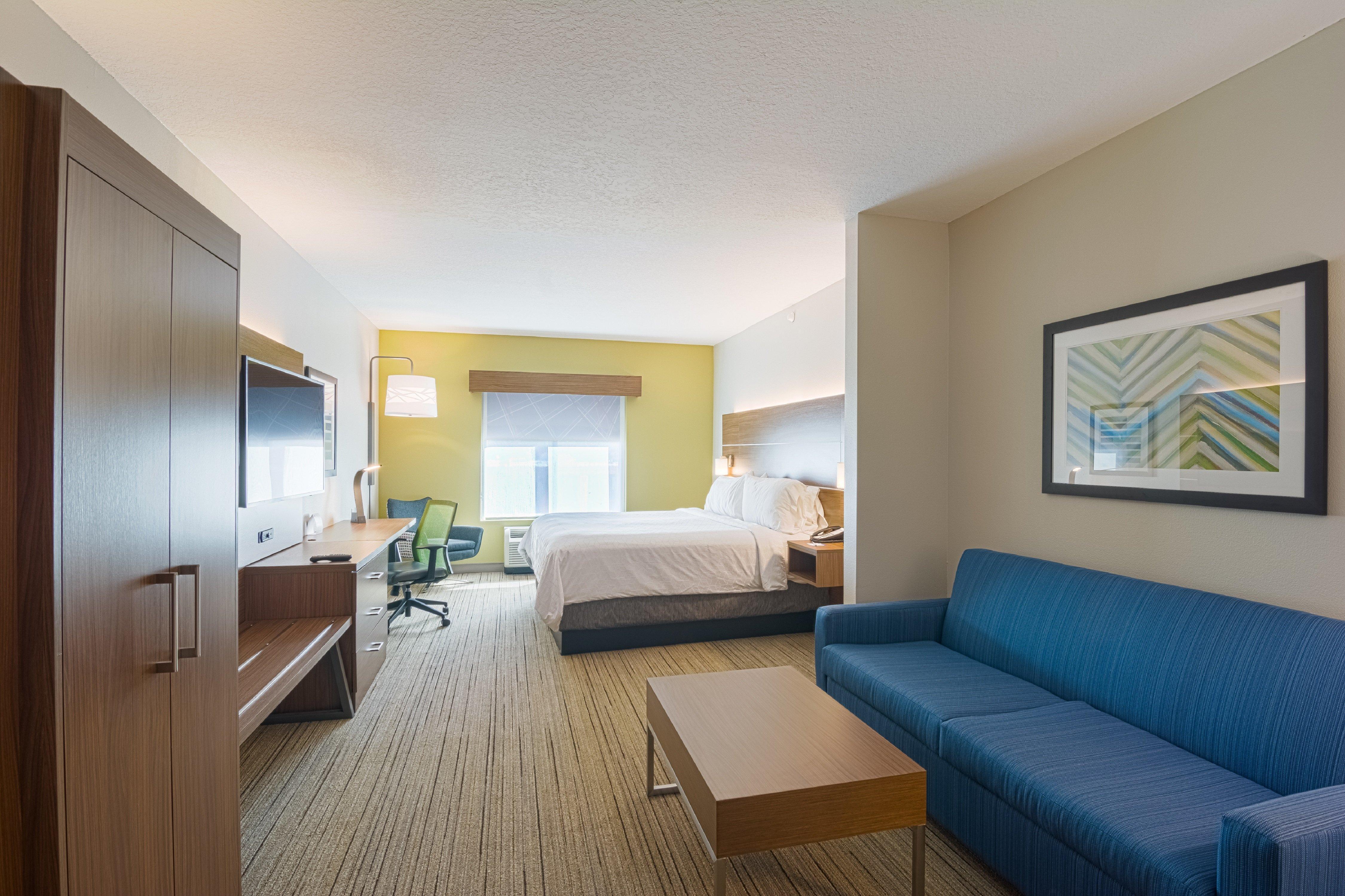 Holiday Inn Express Hotel & Suites Tampa-Usf-Busch Gardens By Ihg Exterior foto
