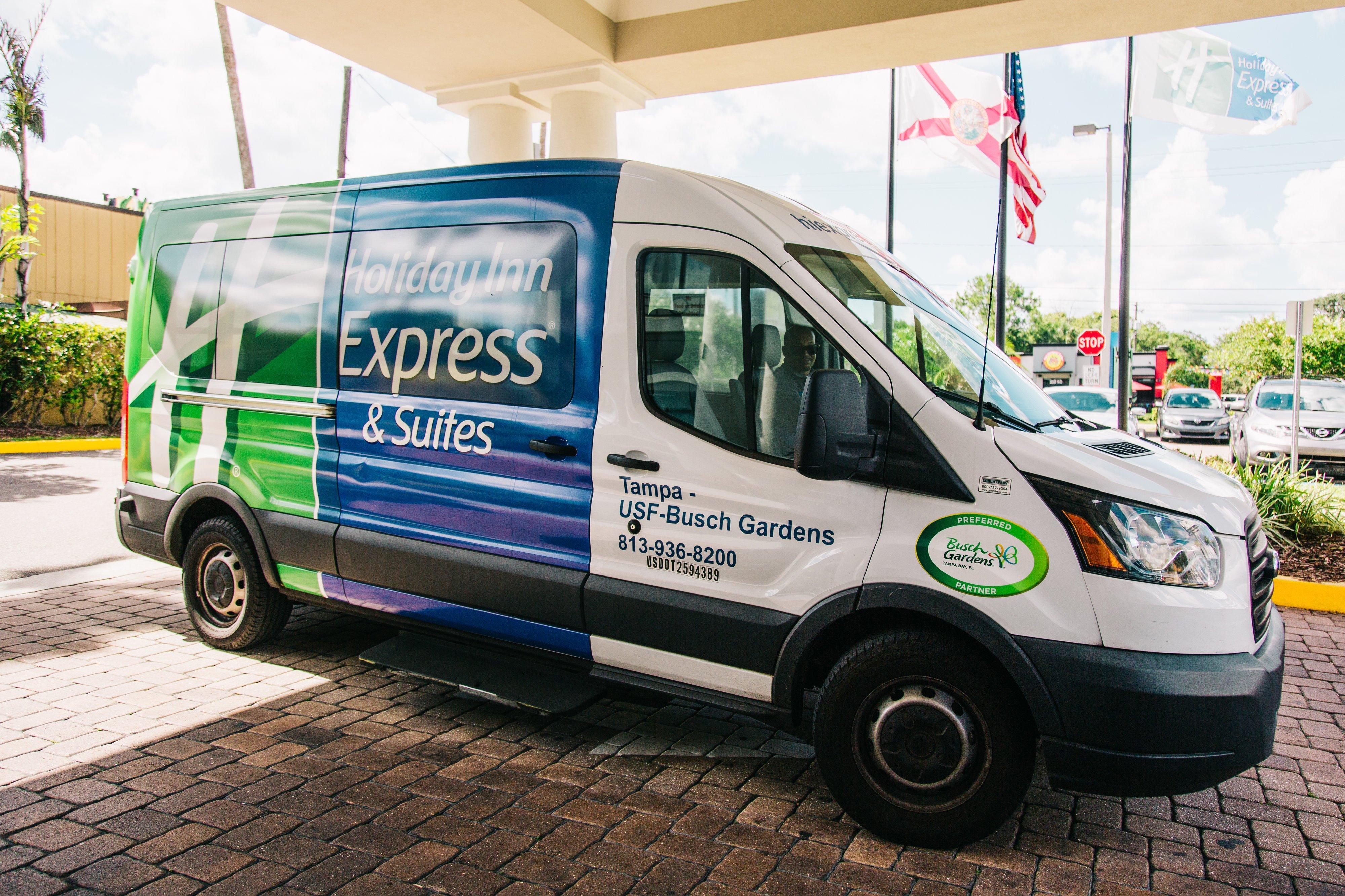 Holiday Inn Express Hotel & Suites Tampa-Usf-Busch Gardens By Ihg Exterior foto